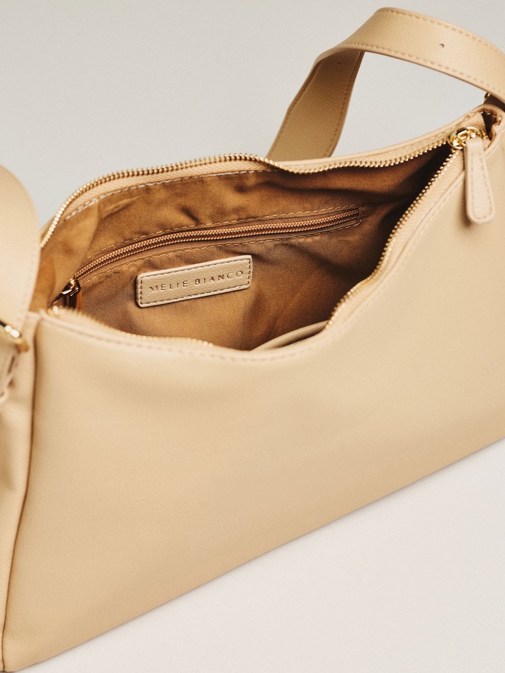 Classic Cream Shoulder Bag - Picture 3 of 3